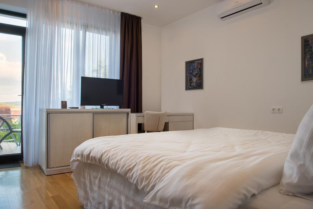 Thuild - Your World Of Leisure Targu Mures Exterior foto